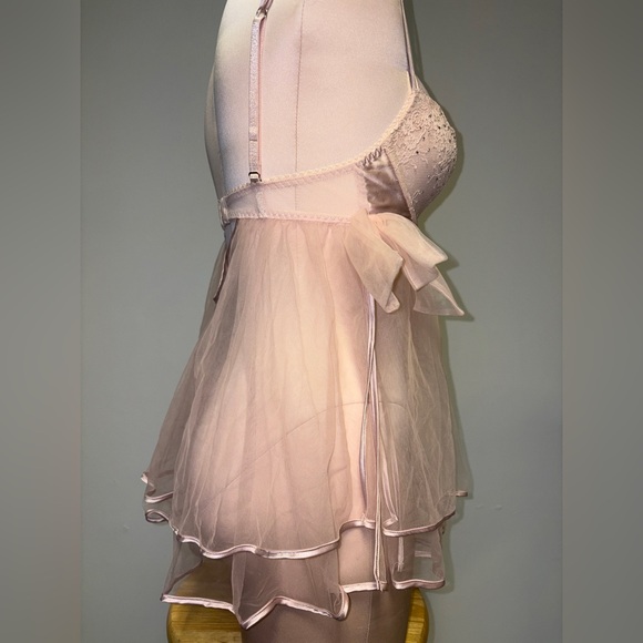 Victoria's Secret Blush Pink Lace & Mesh Babydoll Chemise - Picture 7 of 12